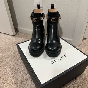 GUCCI Leather Ankle Boot With Belt